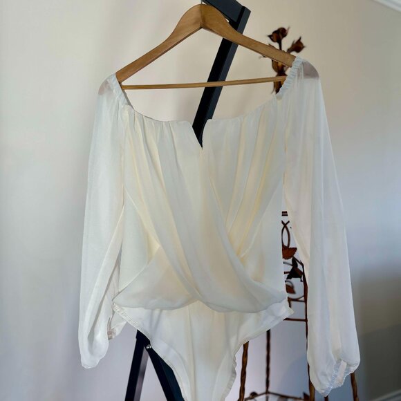 White Cream Feminine Bodysuit - Guess - Picture 3 of 7